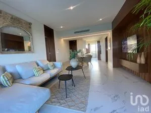 NEX-48750 - Departamento en Venta, con 3 recamaras, con 3 baños, con 224 m2 de construcción.