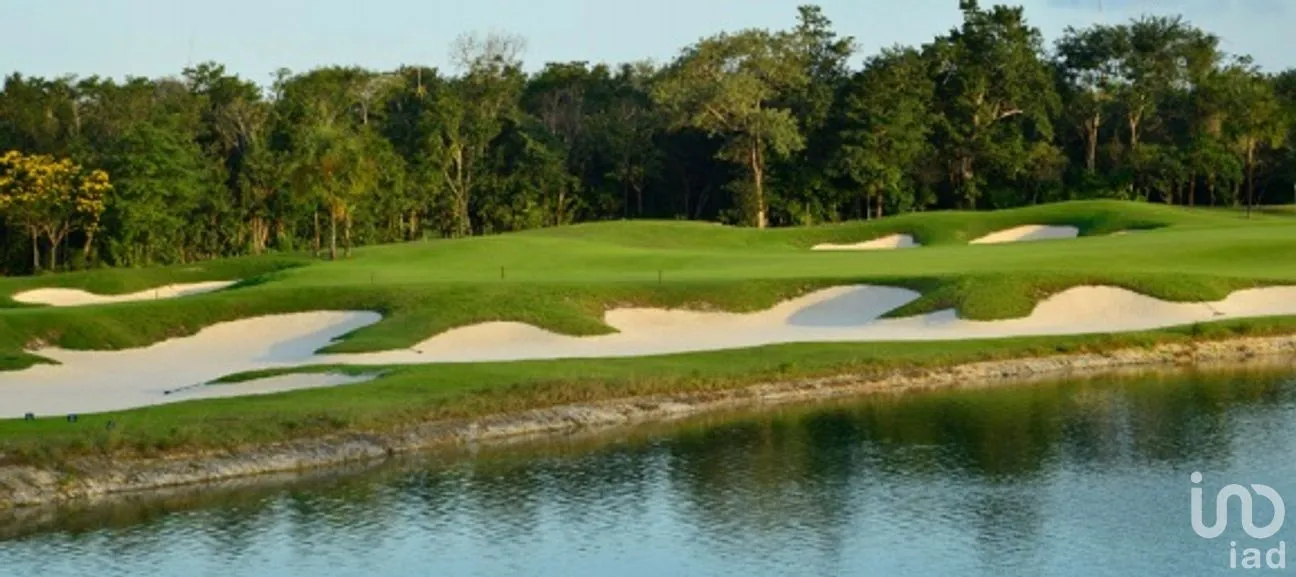 Terreno en Venta en Cancún (Internacional de Cancún), Benito Juárez, Quintana Roo | NEX-7481 | iad México | Foto 1 de 9