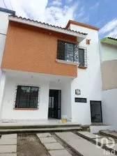 NEX-98454 - Casa en Renta, con 3 recamaras, con 1 baño, con 141 m2 de construcción en Caminera, CP 29090, Chiapas.