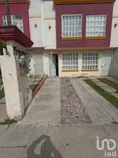 NEX-196868 - Casa en Venta, con 3 recamaras, con 1 baño, con 91 m2 de construcción en Los Héroes Chalco, CP 56644, México.
