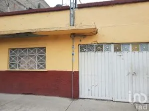 NEX-49871 - Casa en Venta, con 3 recamaras, con 3 baños, con 95 m2 de construcción en Arenal 4a Sección, CP 15640, Ciudad de México.