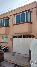NEX-159693 - Casa en Renta, con 3 recamaras, con 3 baños, con 210 m2 de construcción en Valle de Aragón, CP 57100, México.