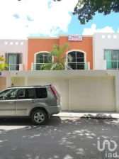 NEX-183442 - Casa en Venta, con 3 recamaras, con 3 baños, con 167 m2 de construcción en Cancún Centro, CP 77500, Quintana Roo.