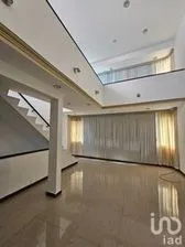NEX-187943 - Casa en Renta, con 4 recamaras, con 3 baños, con 300 m2 de construcción en San Juan de Aragón III Sección, CP 07970, Ciudad de México.