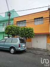 NEX-190839 - Casa en Venta, con 5 recamaras, con 3 baños, con 210 m2 de construcción en Progreso Nacional, CP 07600, Ciudad de México.