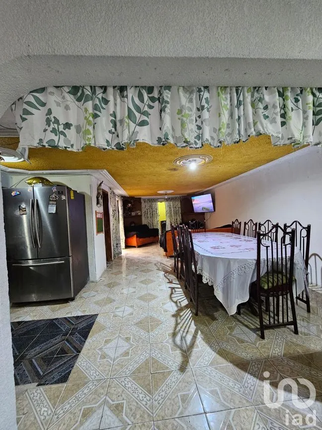 Casa en Venta en Jardines de Morelos Sección Bosques, Ecatepec de Morelos, México | NEX-213645 | iad México | Foto 1 de 17