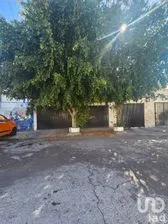 NEX-237688 - Casa en Venta, con 4 recamaras, con 2 baños, con 240 m2 de construcción en Valle de Aragón 3ra Sección Poniente, CP 55280, México.