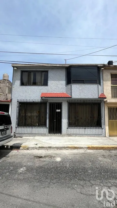 Casa en Venta en Valle de Aragón, Nezahualcóyotl, México | NEX-254641 | iad México | Foto 1 de 23