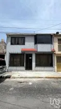 NEX-254641 - Casa en Venta, con 3 recamaras, con 2 baños, con 168 m2 de construcción.