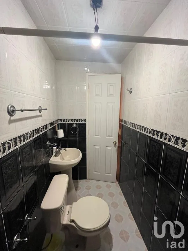 Casa en Venta en Carlos Hank Gonzalez, Iztapalapa, Ciudad de México | NEX-256195 | iad México | Foto 17 de 19