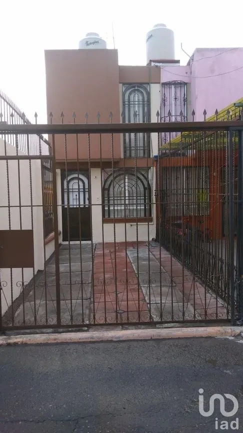 Casa en Venta en Los Héroes Ecatepec Sección III, Ecatepec de Morelos, México | NEX-28619 | iad México | Foto 1 de 10