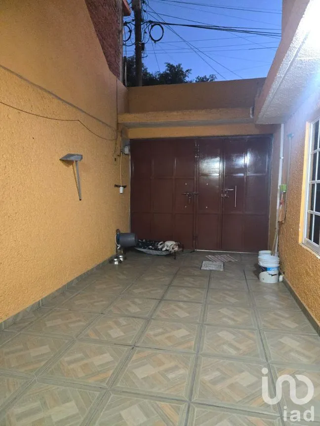 Casa en Venta en Jardines de Morelos Sección Bosques, Ecatepec de Morelos, México | NEX-289554 | iad México | Foto 1 de 17