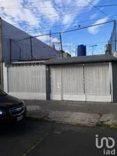 NEX-37702 - Casa en Renta, con 2 recamaras, con 1 baño, con 90 m2 de construcción en San Juan de Aragón VI Sección, CP 07918, Ciudad de México.