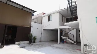NEX-156165 - Casa en Venta, con 3 recamaras, con 2 baños, con 227 m2 de construcción.
