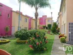 NEX-15919 - Casa en Venta, con 3 recamaras, con 1 baño, con 82 m2 de construcción en Lomas de Ahuatlán, CP 62130, Morelos.