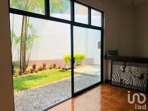 NEX-30877 - Casa en Venta, con 3 recamaras, con 3 baños, con 180 m2 de construcción en La Pradera, CP 62170, Morelos.