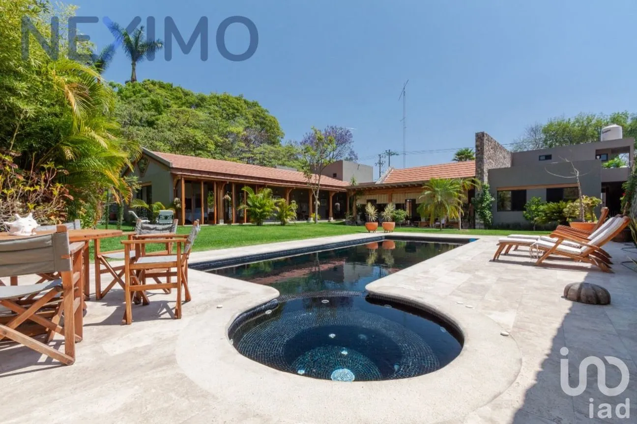 Casa en Venta en Las Quintas, Cuernavaca, Morelos | NEX-57723 | iad México | Foto 1 de 29