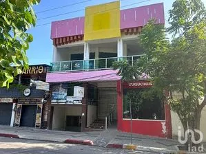 NEX-253761 - Edificio en Renta, con 1260 m2 de construcción.