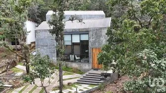 NEX-258495 - Casa en Venta, con 4 recamaras, con 4 baños, con 331 m2 de construcción.