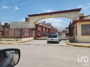 NEX-220055 - Casa en Venta, con 2 recamaras, con 1 baño, con 60 m2 de construcción en Olmos, CP 52107, México.