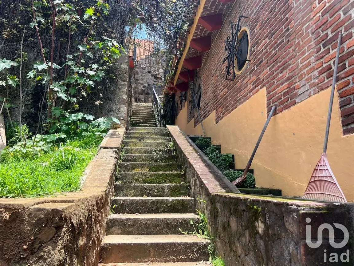 Casa en Venta en Analco, Cuernavaca, Morelos | NEX-236962 | iad México | Foto 2 de 12