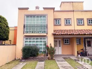 NEX-165335 - Casa en Renta, con 3 recamaras, con 2 baños, con 110 m2 de construcción en La Concepción, CP 54900, México.
