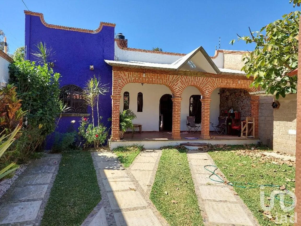 Casa en Venta en Ocotepec, Cuernavaca, Morelos | NEX-37818 | iad México | Foto 1 de 9