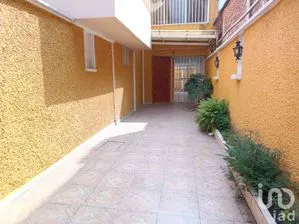 NEX-33741 - Casa en Renta, con 3 recamaras, con 3 baños, con 111 m2 de construcción en Santa Cecilia, CP 04930, Ciudad de México.