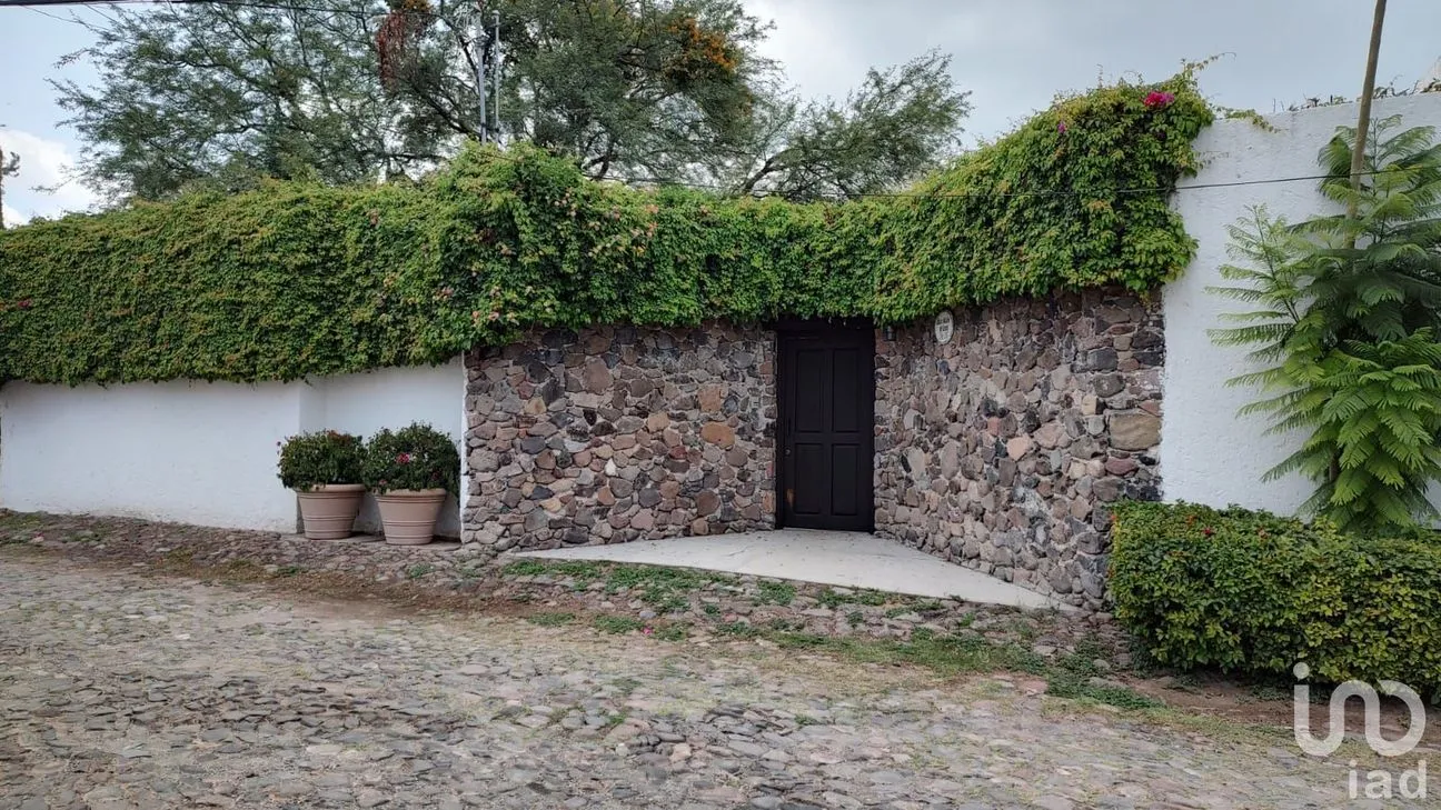 Casa en Venta en Colinas del Bosque 1a Sección, Corregidora, Querétaro | NEX-153410 | iad México | Foto 2 de 45