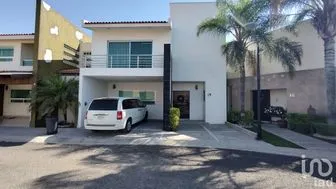 NEX-161941 - Casa en Venta, con 3 recamaras, con 2 baños, con 214 m2 de construcción en Claustros del Campestre, CP 76185, Querétaro.