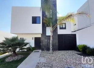 NEX-166136 - Casa en Venta, con 3 recamaras, con 2 baños, con 188 m2 de construcción en Real de Juriquilla, CP 76226, Querétaro.