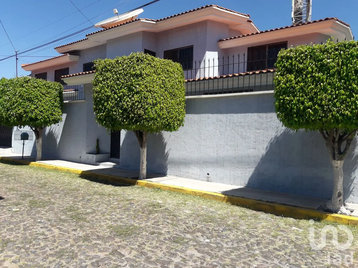 Casa en Venta en Álamos 3a Sección, Querétaro, Querétaro | NEX-21853 | iad México | Foto 1 de 32