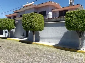 NEX-21853 - Casa en Venta, con 3 recamaras, con 3 baños, con 325 m2 de construcción en Álamos 3a Sección, CP 76160, Querétaro.