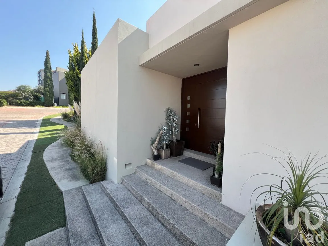 Casa en Venta en Los Cipreses, Corregidora, Querétaro | NEX-265238 | iad México | Foto 2 de 49