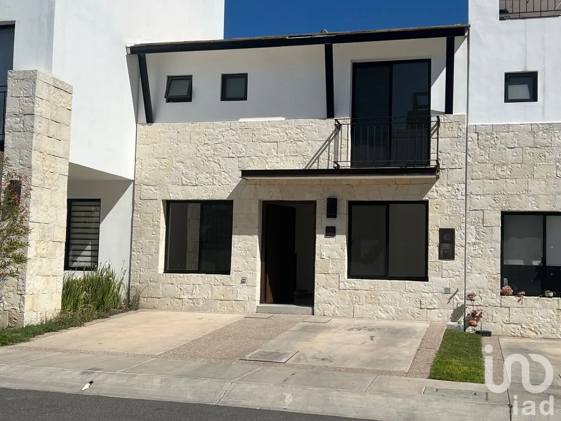 Casa en Venta en El Salitre, Querétaro, Querétaro | NEX-286876 | iad México | Foto 2 de 38