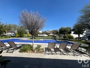 NEX-286876 - Casa en Venta, con 3 recamaras, con 2 baños, con 154 m2 de construcción.