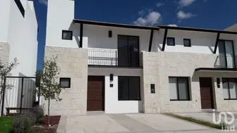 NEX-36185 - Casa en Renta, con 3 recamaras, con 2 baños, con 128 m2 de construcción en El Salitre, CP 76127, Querétaro.