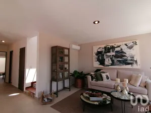 NEX-52087 - Casa en Venta, con 3 recamaras, con 2 baños, con 137 m2 de construcción.