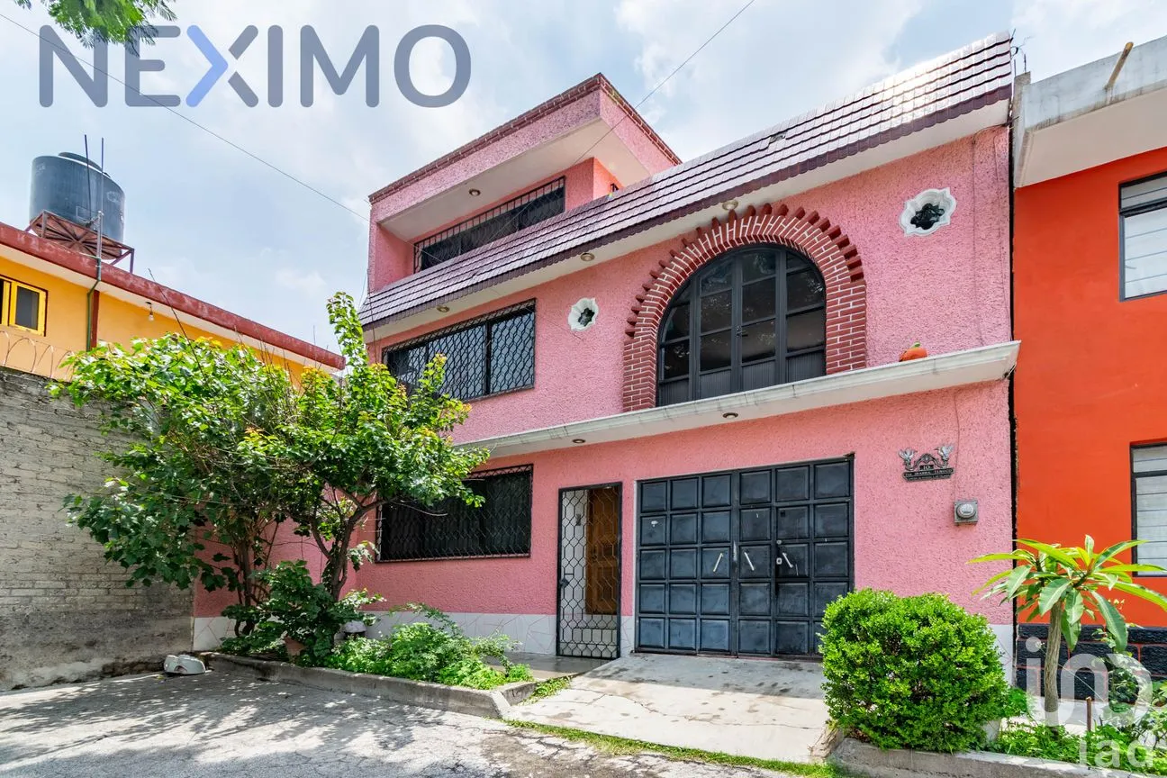 Casa en Venta en Cuautepec Barrio Alto, Gustavo A. Madero, Ciudad de México | NEX-44154 | iad México | Foto 1 de 22
