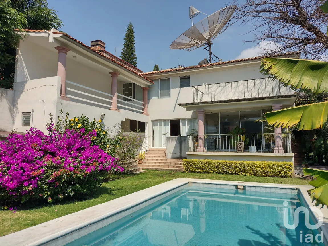 Casa en Venta en Rancho Cortes, Cuernavaca, Morelos | NEX-146566 | iad México | Foto 2 de 20