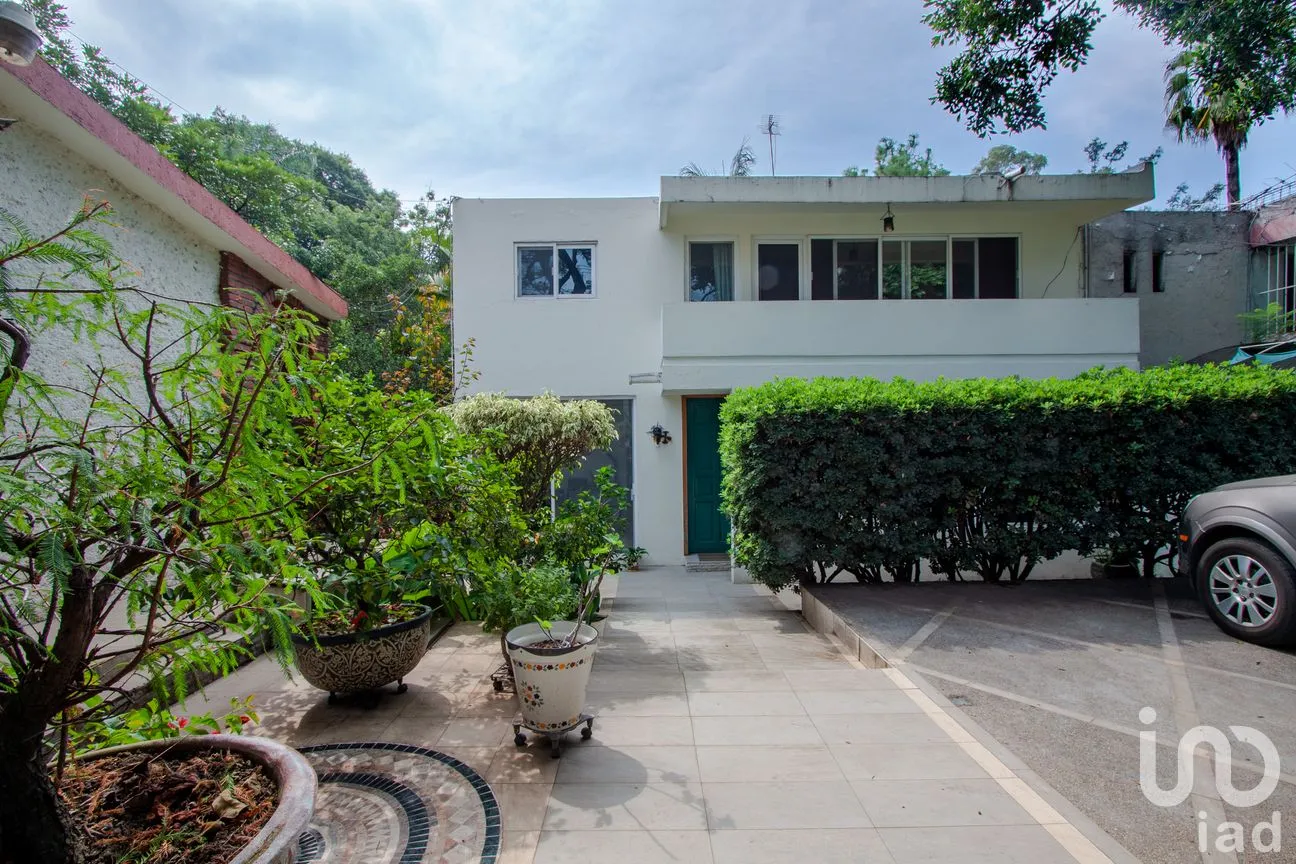 Casa en Venta en Vista Hermosa, Cuernavaca, Morelos | NEX-154824 | iad México | Foto 1 de 25