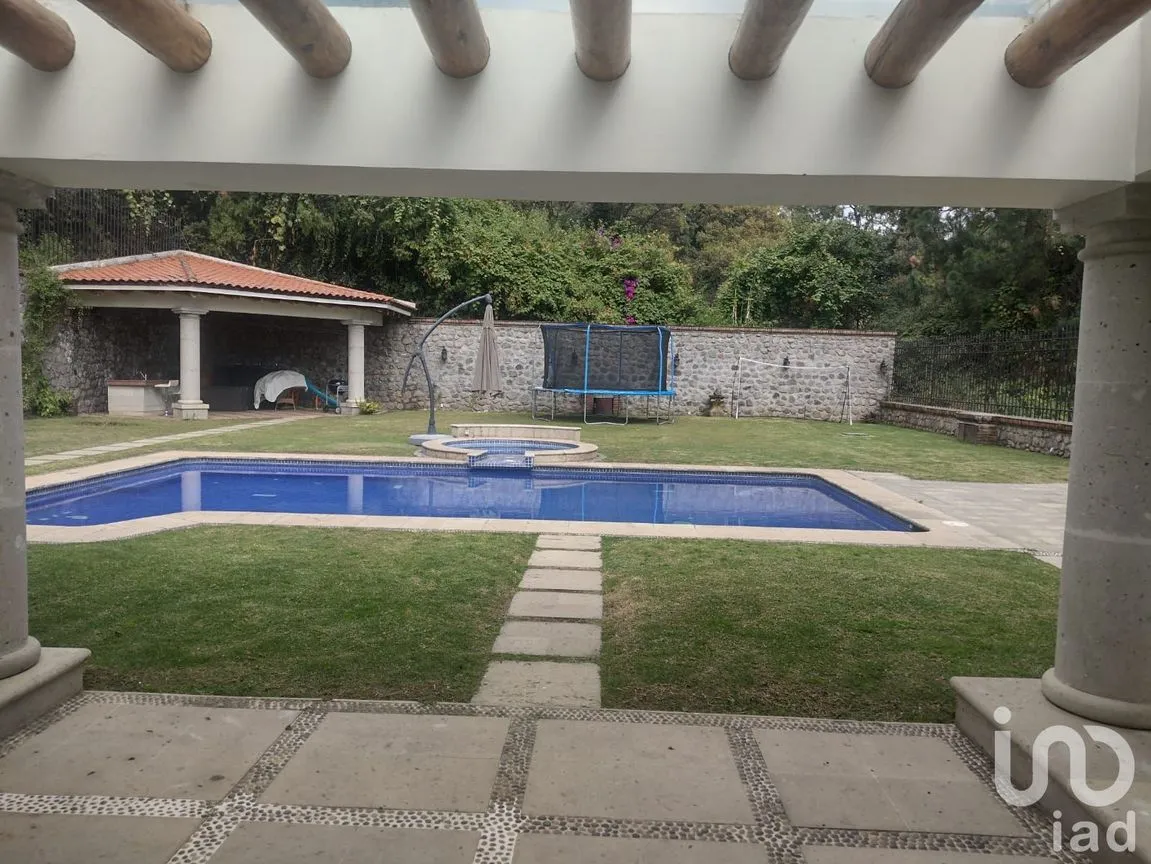 Casa en Venta en Del Bosque, Cuernavaca, Morelos | NEX-158998 | iad México | Foto 1 de 24