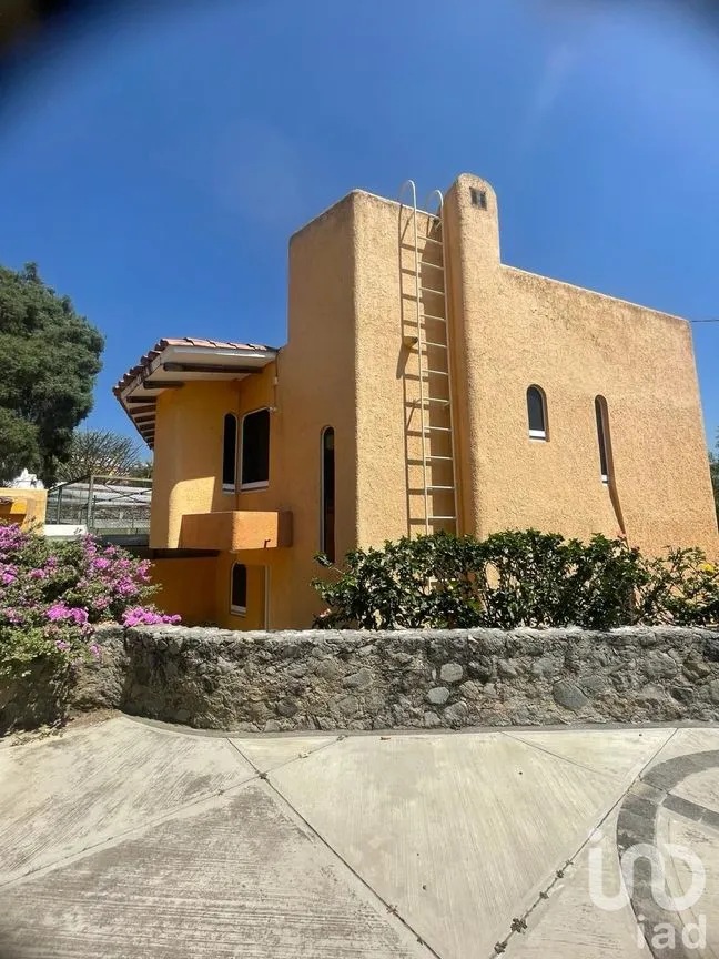 Casa en Venta en Lomas de Tetela, Cuernavaca, Morelos | NEX-197135 | iad México | Foto 3 de 16