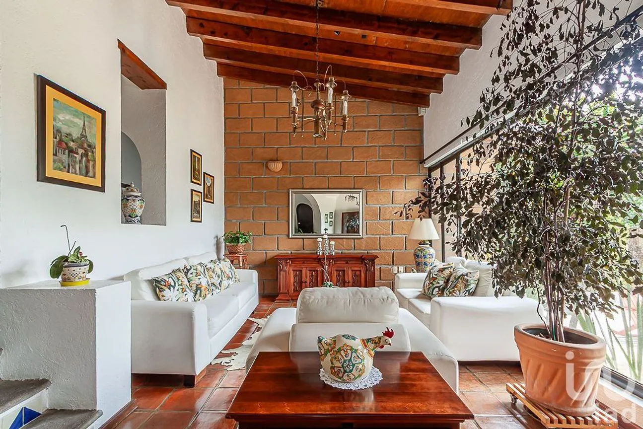 Casa en Venta en Santa María Ahuacatitlán, Cuernavaca, Morelos | NEX-248552 | iad México | Foto 3 de 17