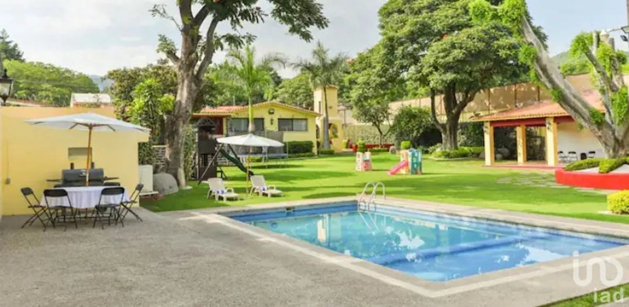 Casa en Venta en Jardines de Ahuatepec, Cuernavaca, Morelos | NEX-249416 | iad México | Foto 1 de 15