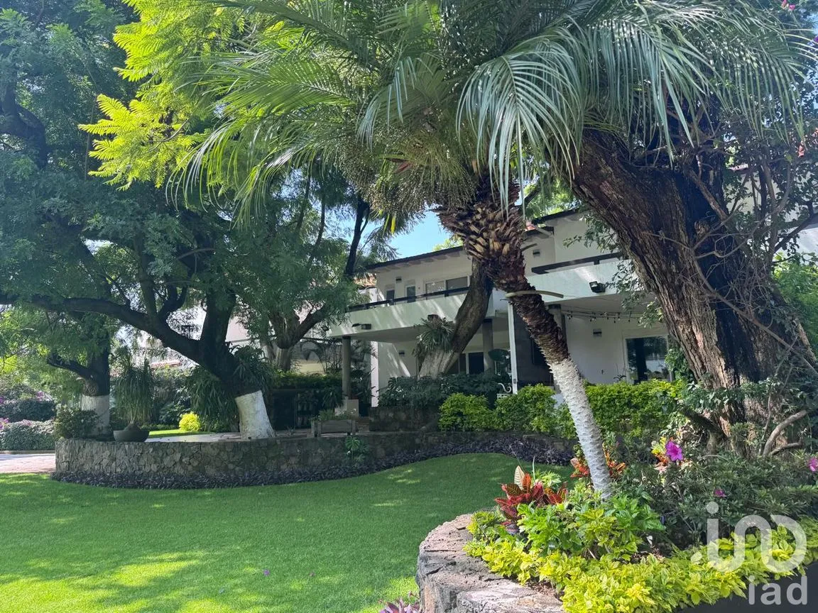 Casa en Venta en Bellavista, Cuernavaca, Morelos | NEX-302286 | iad México | Foto 2 de 20