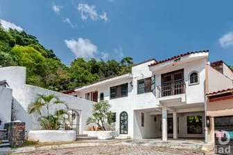 NEX-35813 - Casa en Venta, con 3 recamaras, con 3 baños, con 300 m2 de construcción en La Cañada, CP 62160, Morelos.