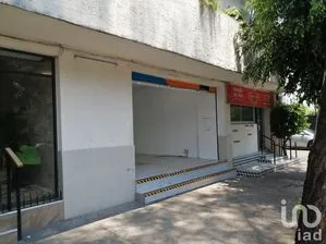 NEX-154952 - Local en Renta, con 3 recamaras, con 1 baño, con 15 m2 de construcción en Lomas de Chapultepec IV Sección, CP 11000, Ciudad de México.
