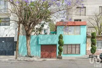 NEX-240910 - Casa en Venta, con 4 recamaras, con 4 baños, con 184 m2 de construcción.