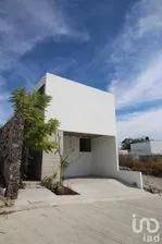 NEX-146171 - Casa en Venta, con 3 recamaras, con 3 baños, con 170 m2 de construcción en Club de Golf Santa Fe, CP 62790, Morelos.